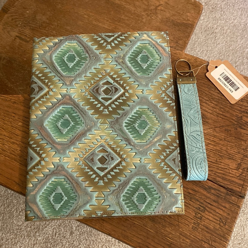 keep it gypsy Notebook/Journal & Keychain Bundle NWOT